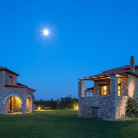 Agroktima Guest House Leonídion Екстериор снимка